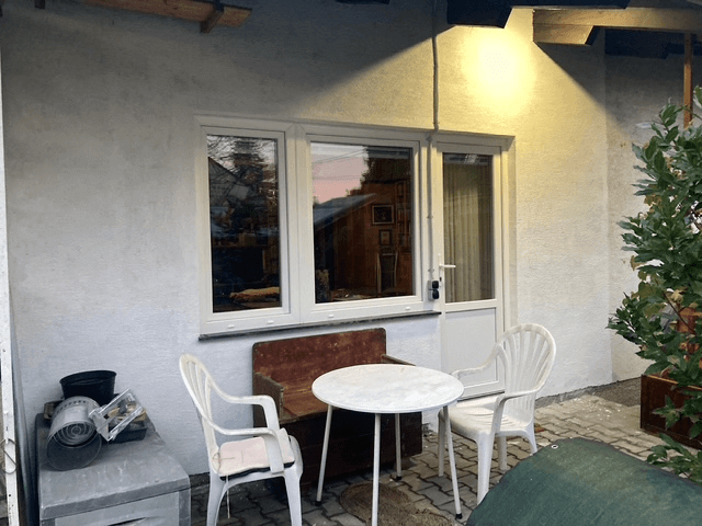 Zákazník si vybral balkónovú zostavu z profilu REHAU Synego AD Classic a žalúzie EURO Style Opal.