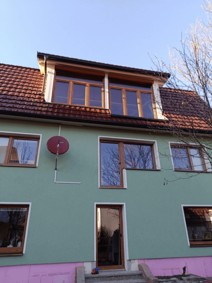Pre nášho zákazníka zo Štajerska sme realizovali rozsiahlu zákazku – dodávku celkovo 28 okien.